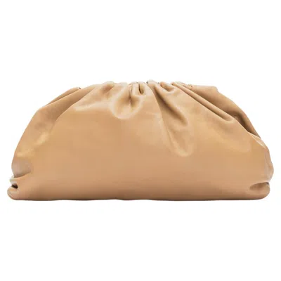 Pre-owned Bottega Veneta The Pouch Tan Leather Dumpling Clutch Bag In Brown