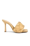 Bottega Veneta The Rubber Lido Sandals In Cane Sugar