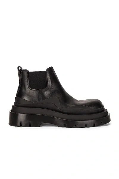 Bottega Veneta The Tire Ankle Boots In Black