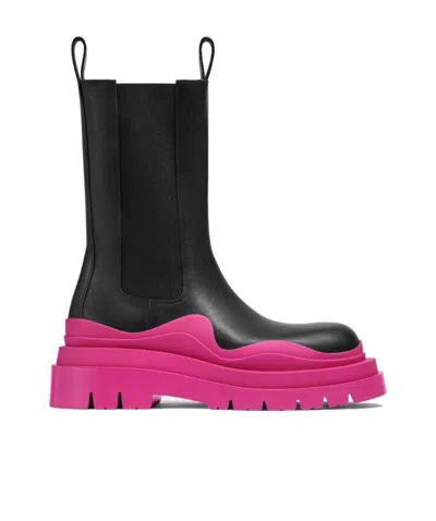 Bottega Veneta The Tire Chunky Sole Boots In Black