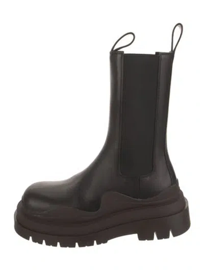 Pre-owned Bottega Veneta Tire Leather Chelsea Boots In Black/brown