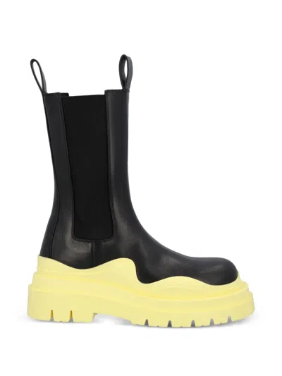 Pre-owned Bottega Veneta Tire Leather Flatform Chelsea Boots In Black