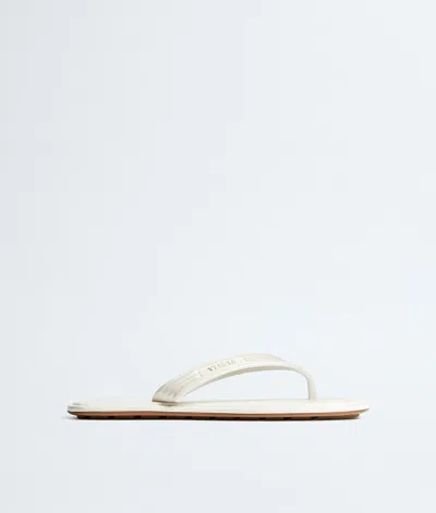 Bottega Veneta Sampieri Flat Thong In Multi