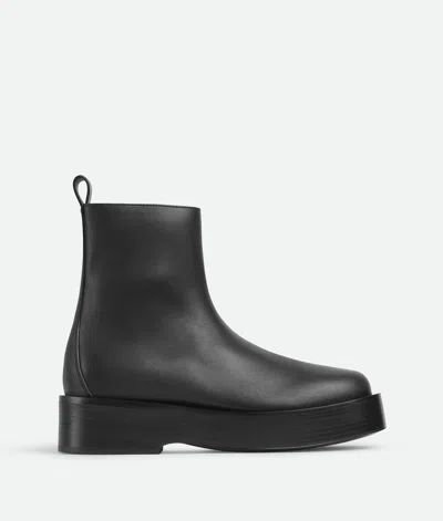 Bottega Veneta Torino Leather Moto Ankle Boots In Black