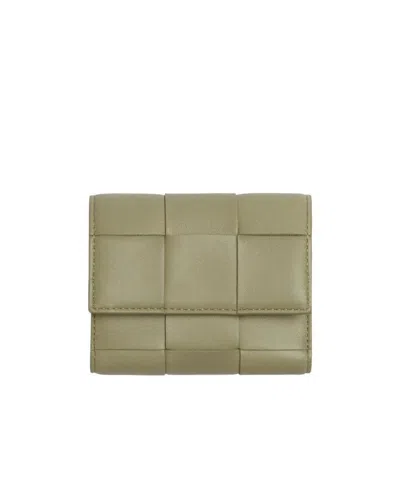 Bottega Veneta Trifold Zip Wallet In Nude