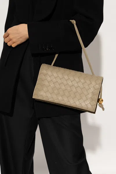 Bottega Veneta ‘trio Small' Shoulder Bag In Green