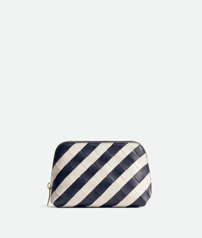 Bottega Veneta Trousse De Toilette Demi-lune Intrecciato Petit Format In Space/chalk