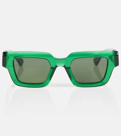 Bottega Veneta Unapologetic Rectangular Sunglasses In 002 Green/green/gree