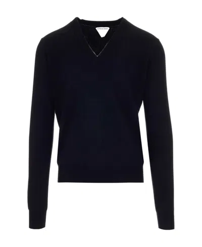 Bottega Veneta V-neck Knitted Jumper In Black