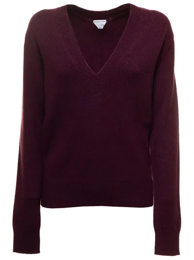 BOTTEGA VENETA V NECK PULLOVER WITH RIBBED TRIM IN CASHMERE
