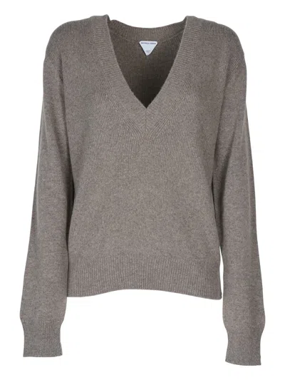 BOTTEGA VENETA BOTTEGA VENETA V-NECK SWEATER CLOTHING