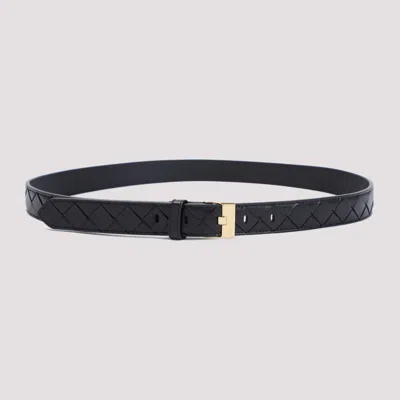 Bottega Veneta Essential Intrecciato Leather Twist Belt In Black