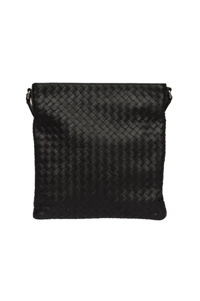 Bottega Veneta Weave Zip Shoulder Bag In Black