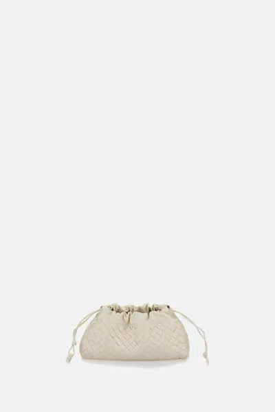 BOTTEGA VENETA WHITE INTRECCIATO BUCKET BAG
