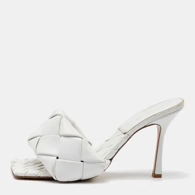 Pre-owned Bottega Veneta White Intrecciato Leather Lido Slide Sandals Size 41