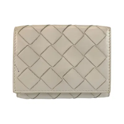 Pre-owned Bottega Veneta White Intrecciato Wallet (tri-fold) ()