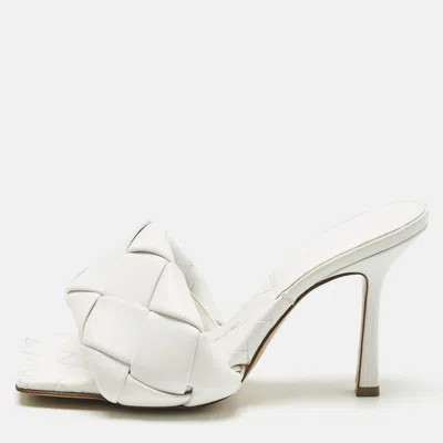 Pre-owned Bottega Veneta White Leather Intrecciato Lido Slide Sandals Size 37.5