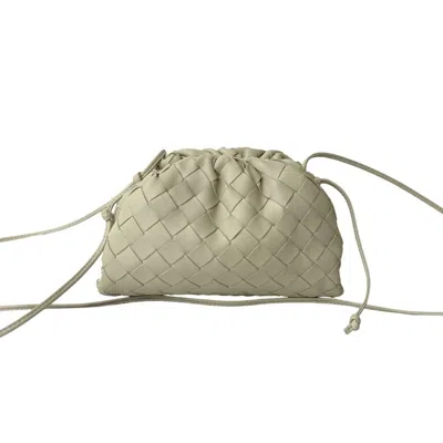 Pre-owned Bottega Veneta White Leather Pouch Shoulder Bag ()