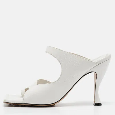 Pre-owned Bottega Veneta White Leather Square Toe Slide Sandals Size 40