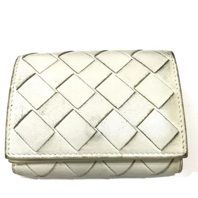 Pre-owned Bottega Veneta White Leather Wallet (tri-fold) ()