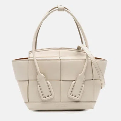 Pre-owned Bottega Veneta White Mini Calfskin Maxi Intrecciato Arco Satchel
