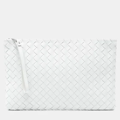Pre-owned Bottega Veneta White Nappa Intrecciato Wristlet Clutch