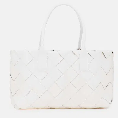 Pre-owned Bottega Veneta White Small Lambskin Intrecciato Cabat Tote