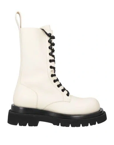 Bottega Veneta Woman Ankle Boots Beige Size 8 Leather In White