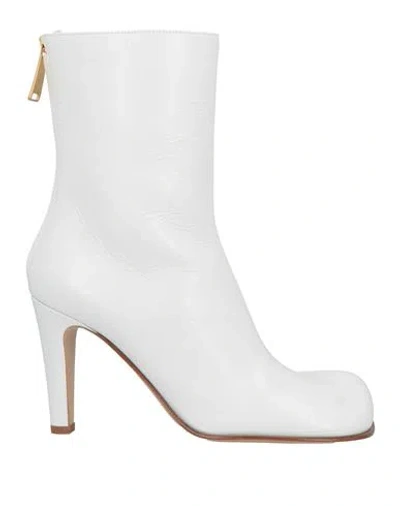 Bottega Veneta Woman Ankle Boots Off White Size 8 Soft Leather