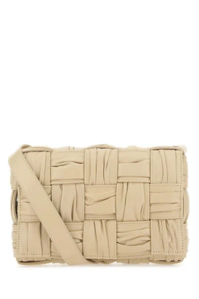 BOTTEGA VENETA BOTTEGA VENETA WOMAN BEIGE LEATHER CASSETTE CROSSBODY BAG