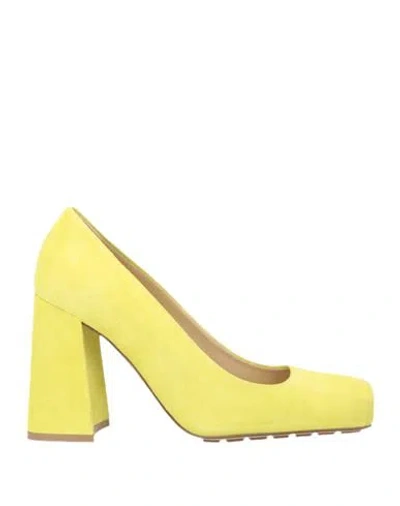 Bottega Veneta Woman Pumps Acid Green Size 7 Leather In Yellow