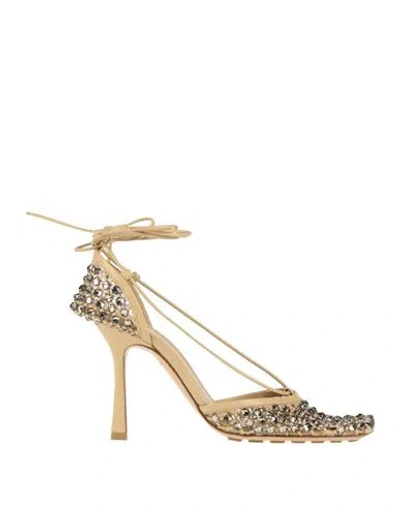 Bottega Veneta Woman Pumps Beige Size 8 Leather, Textile Fibers In Beige