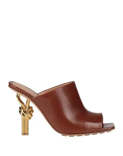 Bottega Veneta Grape Nappa Leather Knot Mules In Brown