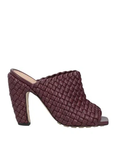 Bottega Veneta Lambskin Canalazzo Mules 100 In Purple