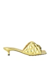 Bottega Veneta 45 Padded Mules In Metallic Leather In Gold