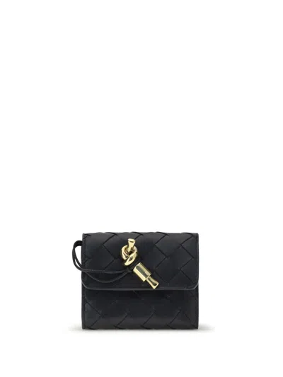 Bottega Veneta Women Andiamo Tri-fold Wallet In Black