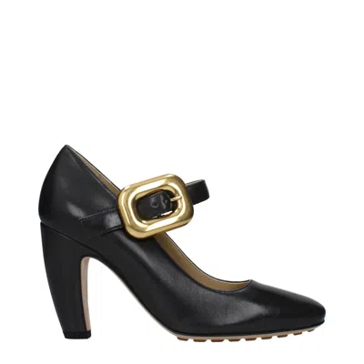 Bottega Veneta Women's Black Leather Pumps