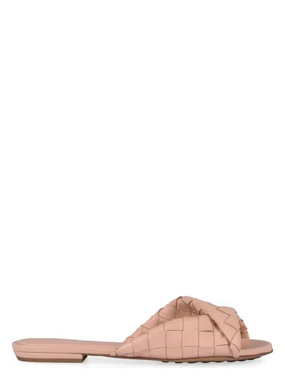 BOTTEGA VENETA WOMEN'S BLINK LEATHER MULES