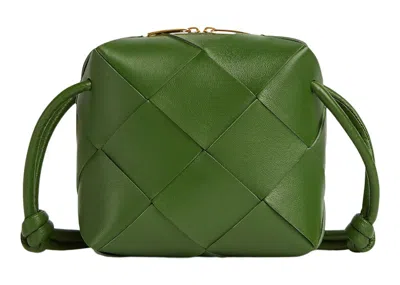 Pre-owned Bottega Veneta Women's  Cassette Camera Bag Mini Intreccio In Avocado In Green