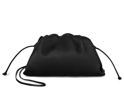 Pre-owned Bottega Veneta Women's  The Pouch 20 Butter Calf In Nero