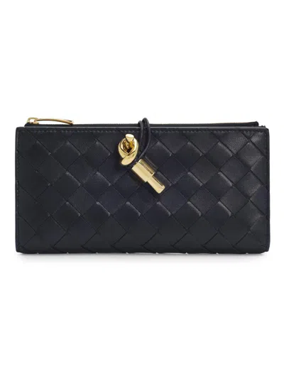 Bottega Veneta Women's Intrecciato Leather Wallet