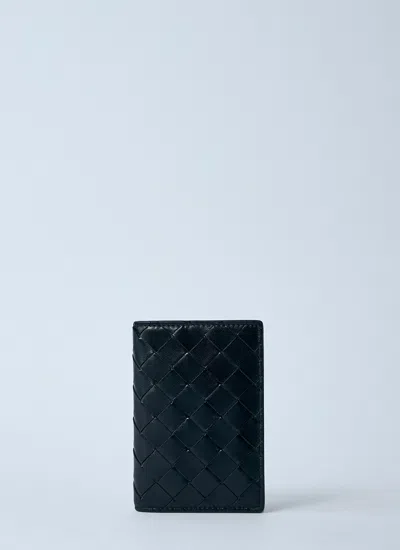 Bottega Veneta Women Intrecciato Passport Case In Black