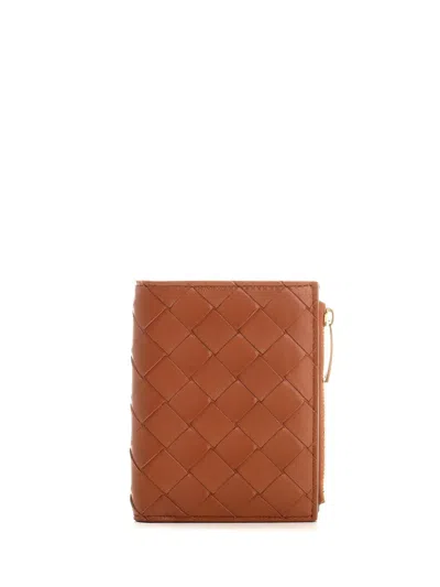 Bottega Veneta Women Intreccio Wallet In Brown