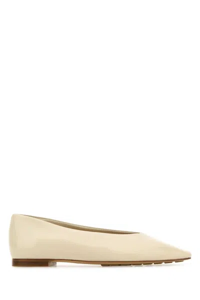 Bottega Veneta Women Ivory Leather Sofia Ballerinas In White