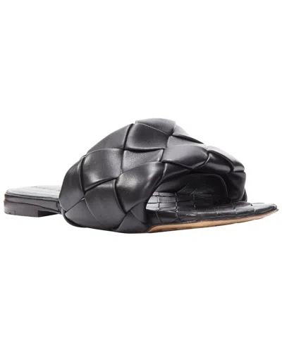 Bottega Veneta Women's Leather  Lido Black Intrecciato Maxi  Woven Leather Flat Sandal