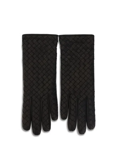 Bottega Veneta Women Leather Gloves In Black