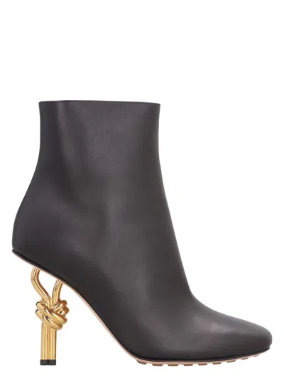 BOTTEGA VENETA WOMEN'S LEATHER KNOT ANKLE BOOTS
