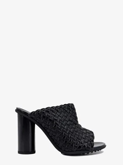 Bottega Veneta Women Leather Sandals With Intrecciato Motif In Black