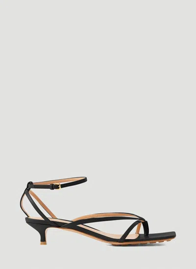 Bottega Veneta Women Leather Stretch Sandals In Black