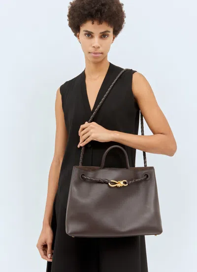 Bottega Veneta Medium Andiamo Handbag In Brown
